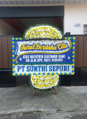 Papan Bunga Duka di Napan